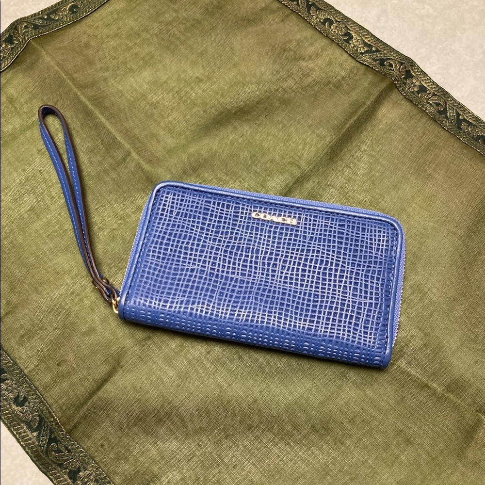 NEW! Coach Clutch / Wristlet